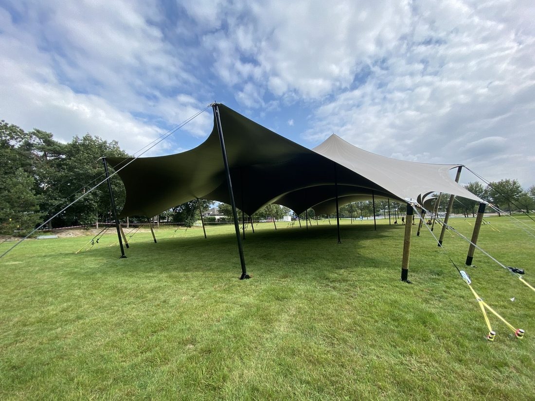 Tente événementielle double membrane Flexlight Lodge 6002 sur site du Grand Prix de Zandvoort