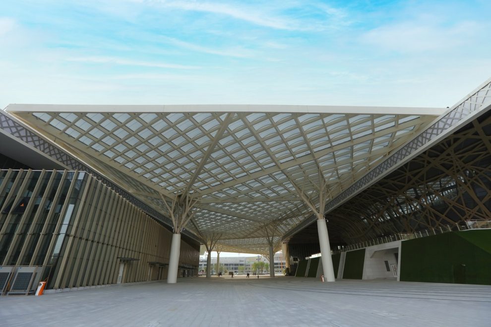 Toiture textile architecturale Zhili Culture and Sport Centre Huzhou Chine Serge Ferrari