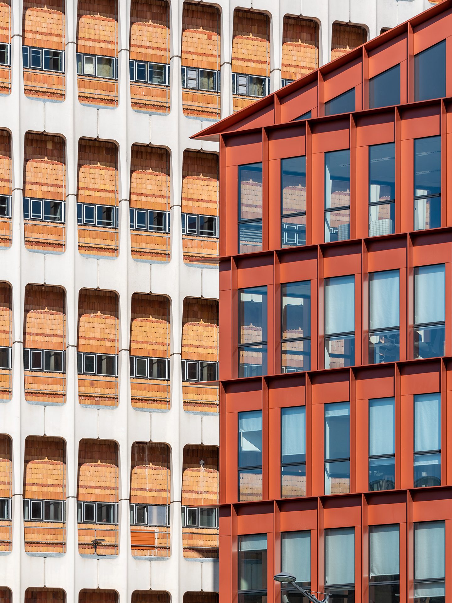 Architecture façade Orange Lumière Lyon stores Soltis 99 LowE