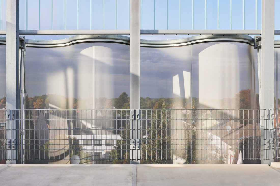 Membrane textile translucide 3D laissant filtrer la lumière naturelle