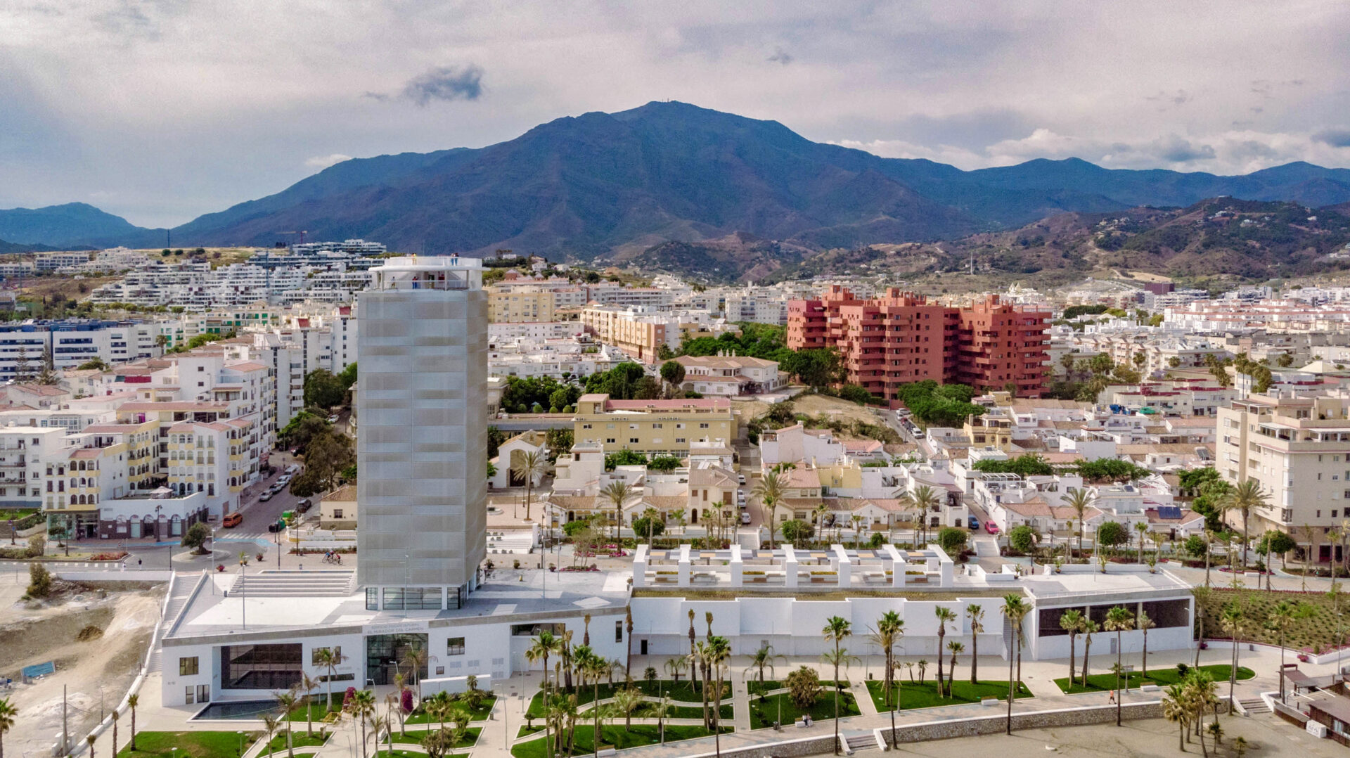 Mirador del Carmen cultural centre with lightweight tensile facade