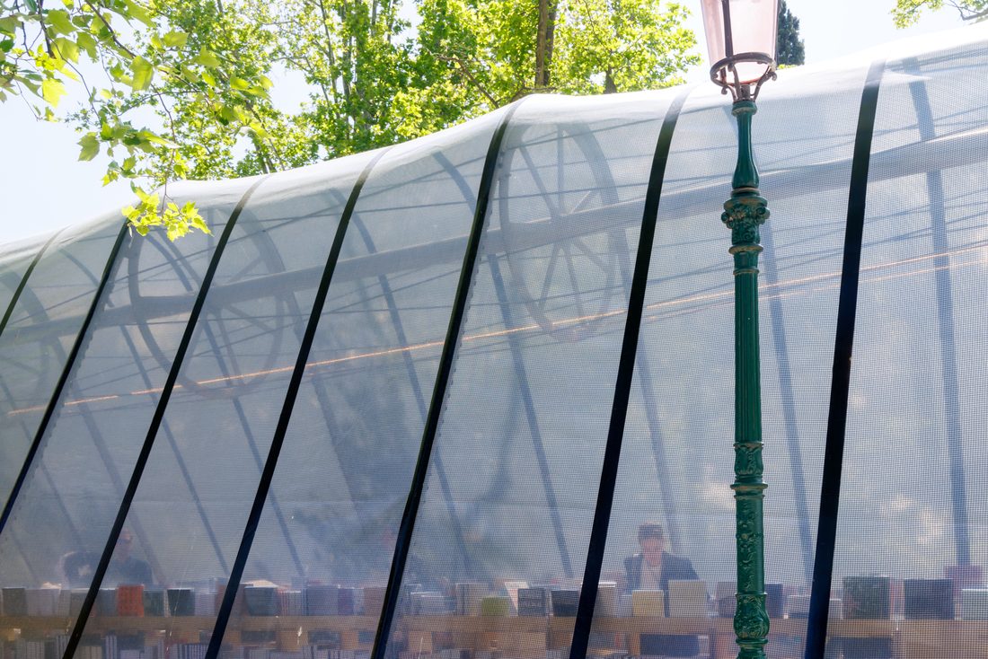 Membrane STFE installée en Italie – enveloppe transparente pour bâtiment