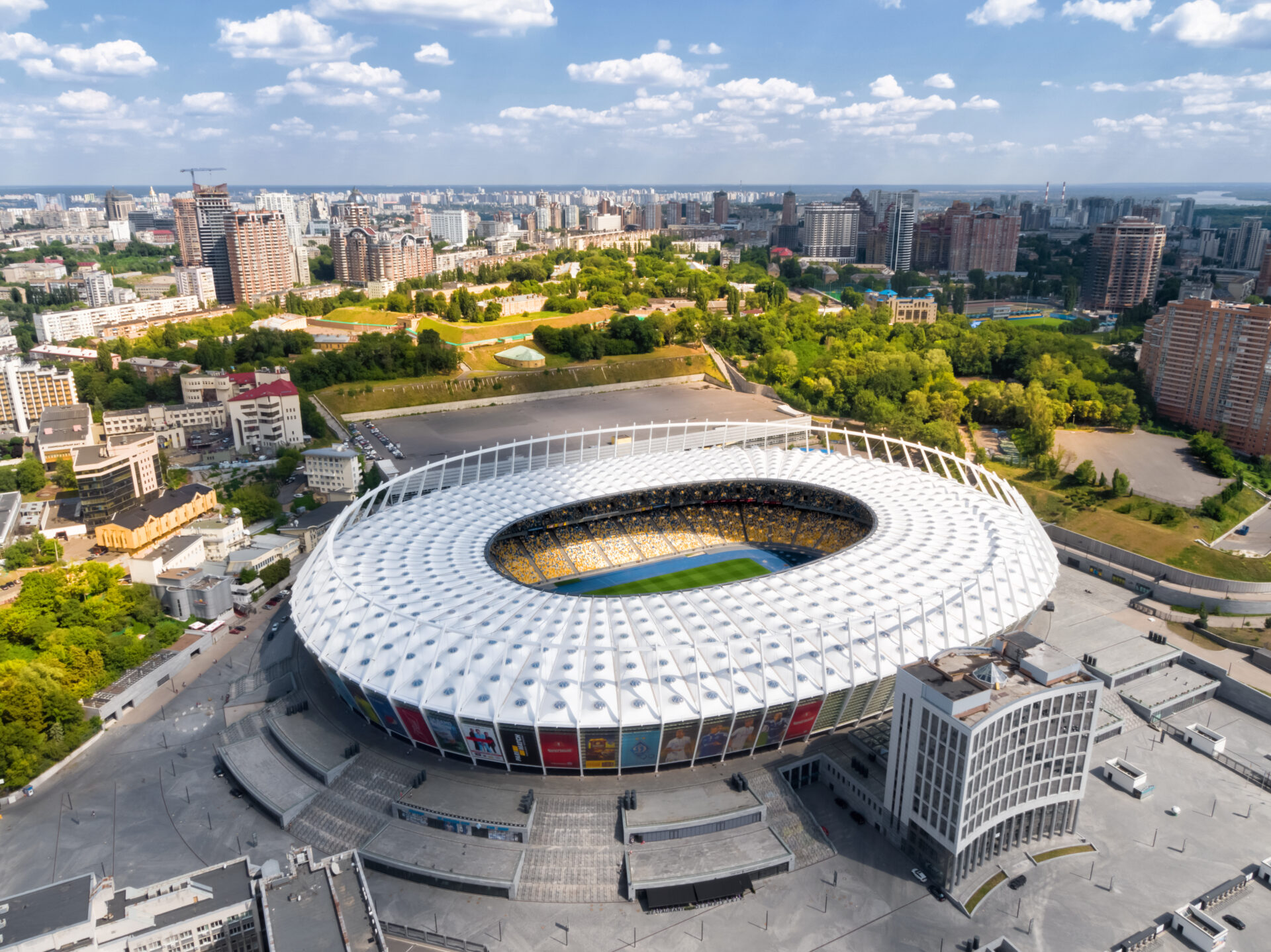 Stadium roof with Tenseo Xtrem GF 7000