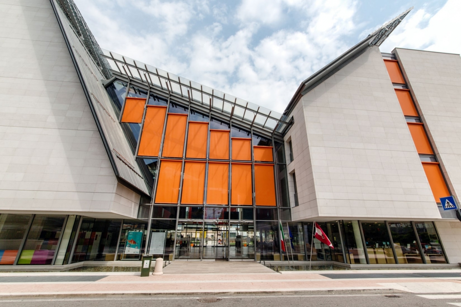 Science Museum in Trento with external facade blinds
