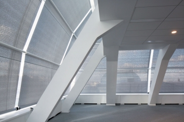 Protection solaire intérieure du bâtiment Gallo