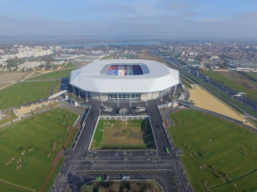 Dak van het nieuwe stadion van voetbalclub Olympique Lyonnais