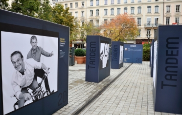 Support de communication visuelle pour l'exposition "Tandem" de Réseau Entreprendre Rhône