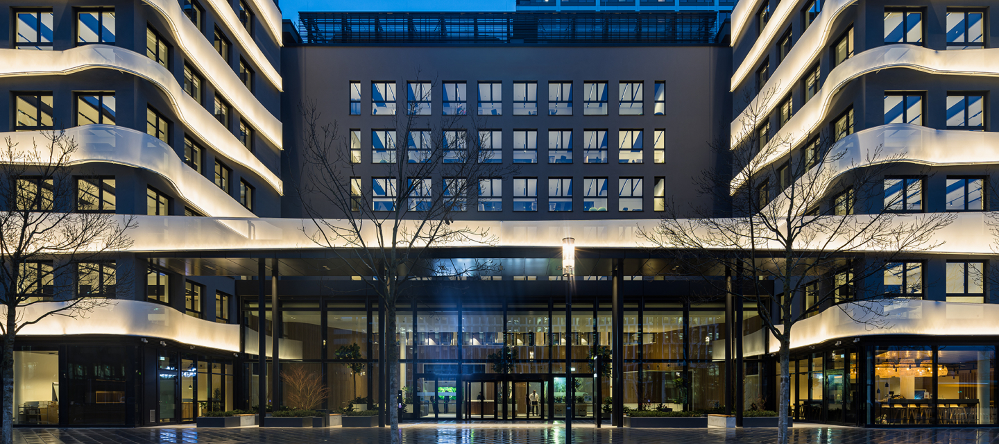 Zebra Bürogebäude mit Textilfassade, Frankfurt
